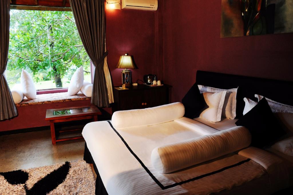 Brook Boutique Hotel Melsiripura Bagian luar foto